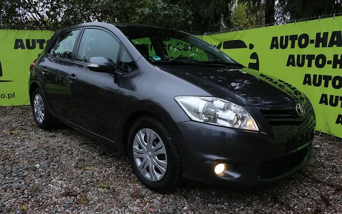 Toyota Auris cena 30900 przebieg: 168000, rok produkcji 2010 z Andrychów małe 277